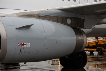 Obraz premium Engine of aircraft ready for departure