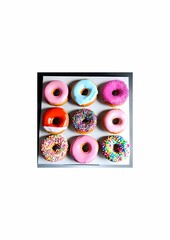 ドーナツ　箱入り　おしゃれ　カラフルなドーナツ