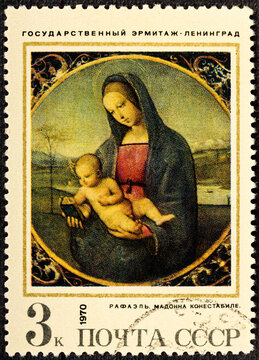 USSR - CIRCA 1970: A stamp printed in the USSR, shows a painting Conestabile Madonna by Raphael.