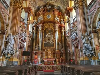 Fototapeta na wymiar interior of the Wroclaw Cathedral, Poland