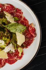 salad with tomato and cheese