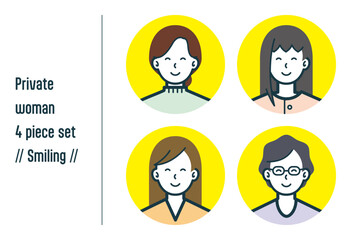 ほほえんでいる私服の女性の4点セットno.1