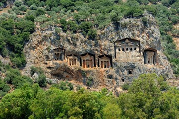Fototapeta na wymiar king tombs carved into the rocks belonging to the ancient period, Dalyan Tukey