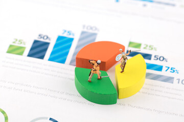 Fierce competition in economic disputes of microfilm photography