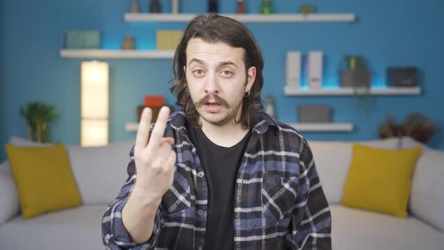 Online meeting. The expert explains.
Expert talking in online meeting. He's describing.
