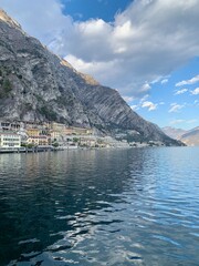 Obraz premium limone sul garda - lago di garda