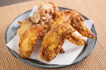手羽先の唐揚げ