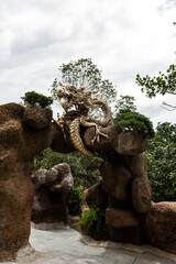dragon sculpture
