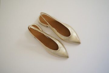 Gold elegant shoes for event