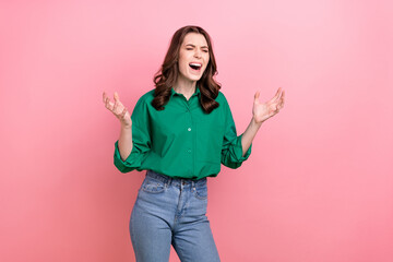 Photo of unhappy disappointed woman with wavy hairdo dressed green loudly scream shout yell eyes closed isolated on pink background - obrazy, fototapety, plakaty