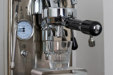 Espresso coffee machines. Make coffee espresso