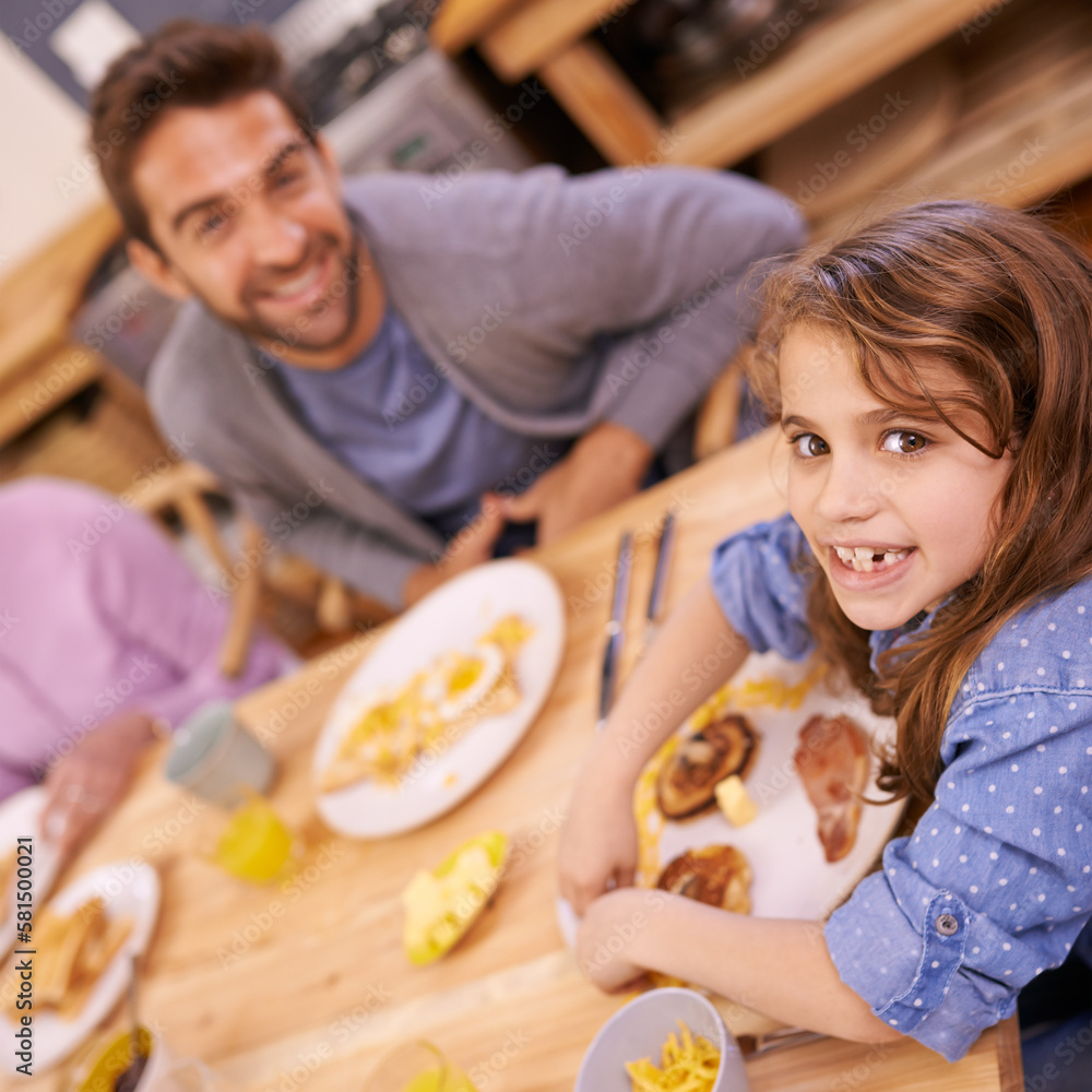 Poster Breakfast with love. Cropped portrait of a little girl enjoying breakfast with her family.