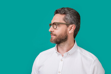 Fototapeta premium eyesight of man wear eyewear, copy space. photo of mature man with eyesight problems