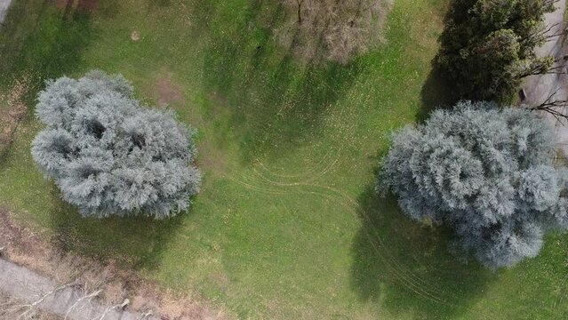 Ripresa aerea girata con il drone. In questo video il drone resta immobile in volo mettendo in evidenza la stabilit&agrave; delle riprese video grazie al gimbal a 3 assi e al sistema GPS