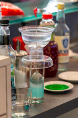 Machine à préparer les cocktails