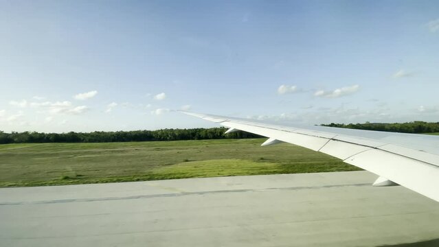 avion d&eacute;collage punta cana 4K