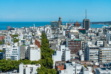Obraz premium Montevideo, Uruguay urban skyline and cityscape