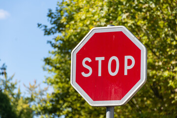 Stop sign requires vehicle to stop
