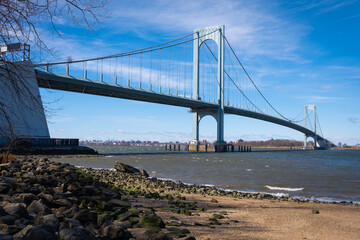 white stone bridge in queens, New York