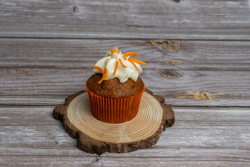 chocolate and cream and carrot cupcakes