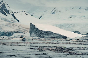 Icebergs of Antarctica, Diagonal Shape, landscape Shot