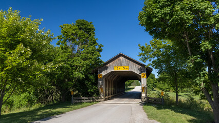 Fototapeta na wymiar Historic Caine Road covered bridge In Ohio
