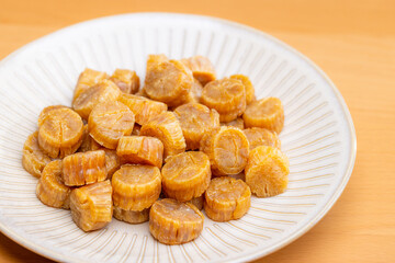 A bunch of dried conpoy