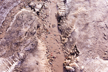 water gushing from the sewer to the coop in rural canals which flow stops recording.Closeup.