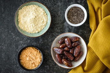 Peanuts butter energy balls 