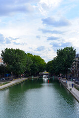 Fototapeta na wymiar Canal Saint-Marin à Paris