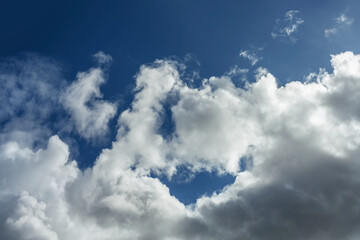 Beste Wolken am Himmel, zart weich