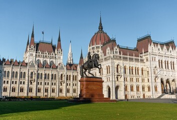 Image of II. Rakoczi Ferenc equestrian statue in front of Hungarian parliament building