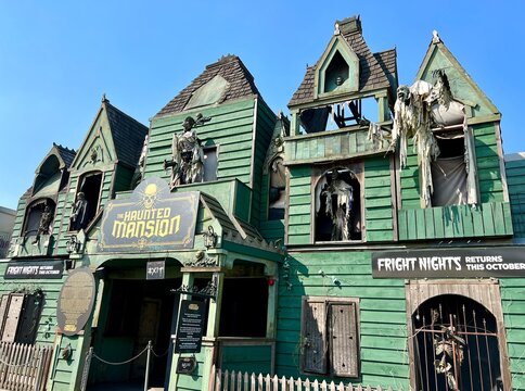 House of Horrors Haunted House attraction for adults and children in canada vancouver playland Haunted Panic Room Vancouver Canada British Columbia PNE Canada Vancouver 09.2022