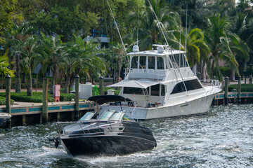 Fototapeta na wymiar Nice boat on the grand canal in Fort Lauderdale Florida USA