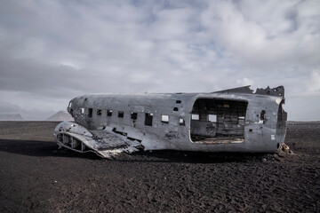 Fototapeta na wymiar Plane crash in deserted place in Iceland 