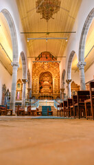 Fototapeta na wymiar Innenansicht der Igreja da Misericórdia in der Altstadt von Tavira, Algarve (Portugal)