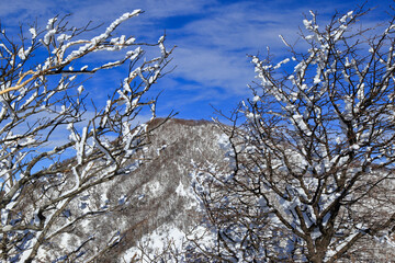 厳冬期の赤城山の風景 ( 駒ヶ岳山頂付近からの展望 )