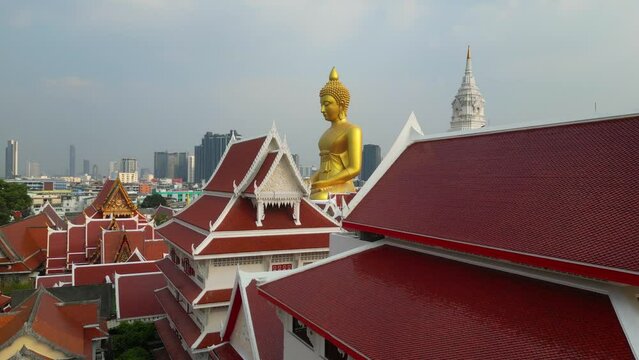 Wat Paknam Bhasicharoen is a royal wat located in Phasi Charoen district, Bangkok, at the Chao Phraya River. It is part of the Maha Nikaya fraternity and is the origin of the Dhammakaya tradition.