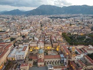 la cattedrale di palermo vista dal drone