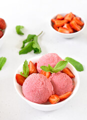 Strawberry ice cream