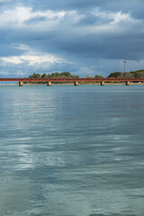 Fototapeta premium 日本 京都府宮津市にある京都丹後鉄道の由良川橋梁