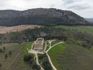 fotografia col drone del parco archeologico di segesta