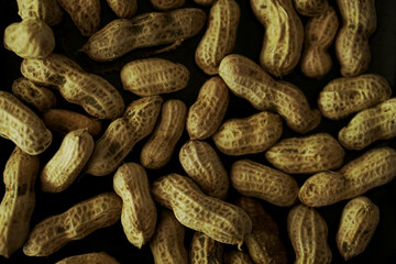 groundnut and peanuts in shell