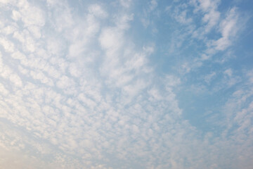 
clouds in the sky evening time