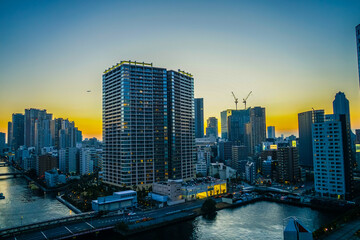 Fototapeta premium 田町（港区）のビル群と夕景