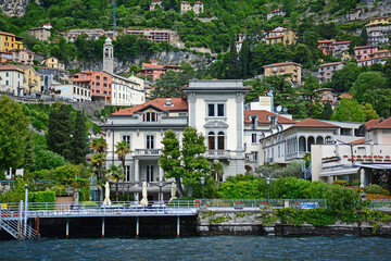 Fototapeta premium Along Lake Como, Italy