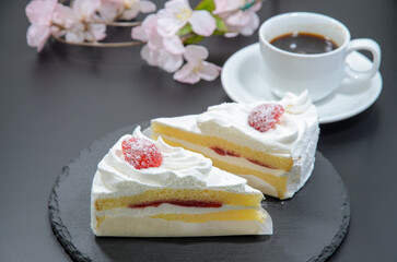 やっぱり定番、イチゴのショートケーキ