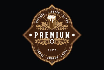 Fototapeta na wymiar Vintage Round Retro Craft Beer Brewing Brewery Badge Emblem Label Logo Design