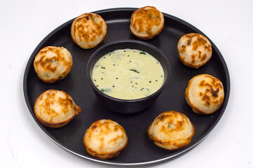 Paniyaram, paddu, guliyappa, Gunta ponganalu paddu, rice appe, kuzhi paniyaram served with coconut chutney