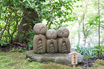 長谷寺にある三人のかわいい良縁地蔵
